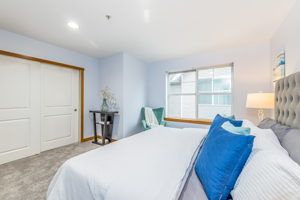12018 31st Ave NE, Seattle, WA 98125, USA Photo 27