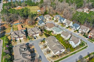 1202 Evian Ct, Apex, NC 27502, USA Photo 6