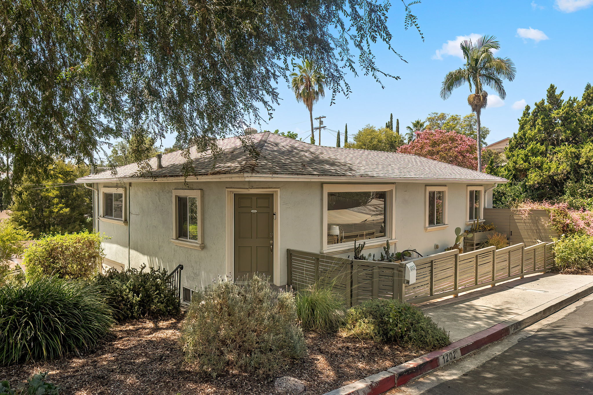 1202 Kipling Avenue-4