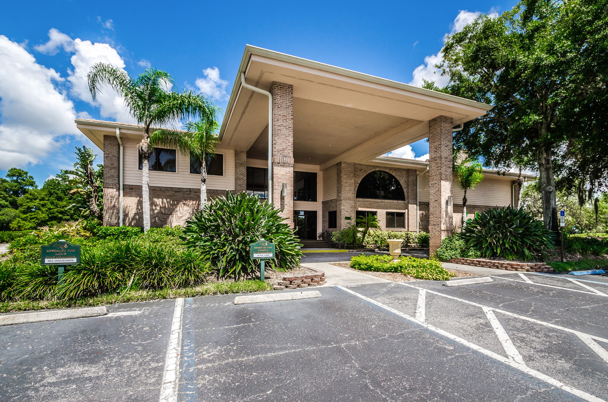 4-Cypress Run Clubhouse