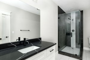 Private Bathroom for Bedroom 3