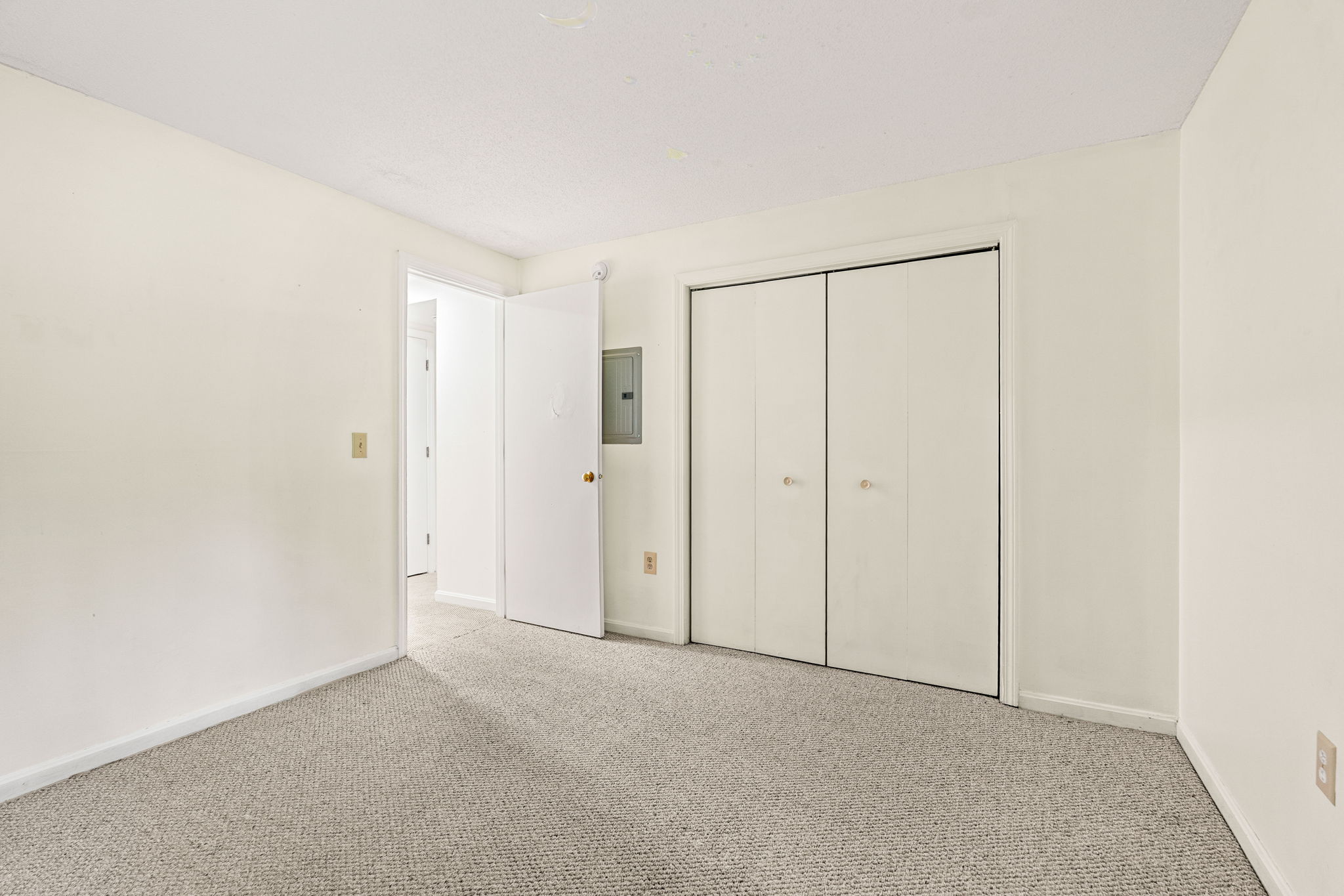 1202 White Cedar Blvd, Portsmouth, NH 03801, USA Photo 15