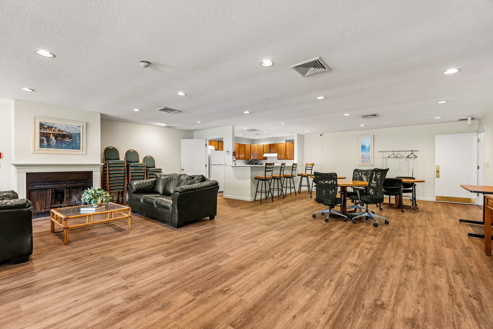1202 White Cedar Blvd, Portsmouth, NH 03801, USA Photo 22
