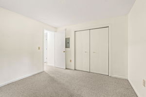 1202 White Cedar Blvd, Portsmouth, NH 03801, USA Photo 14