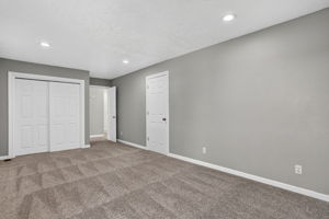  Photo 49