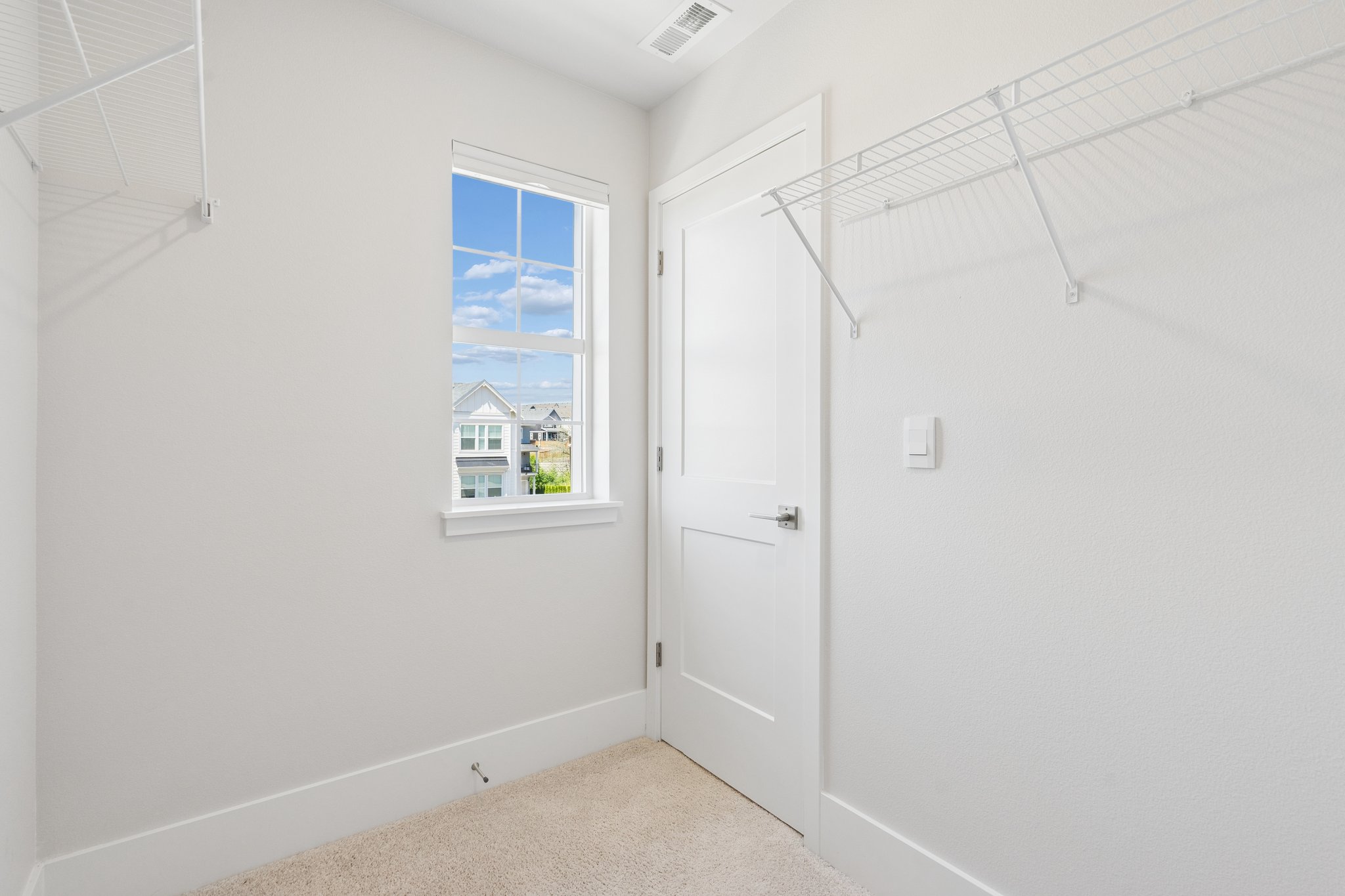 082.jpg