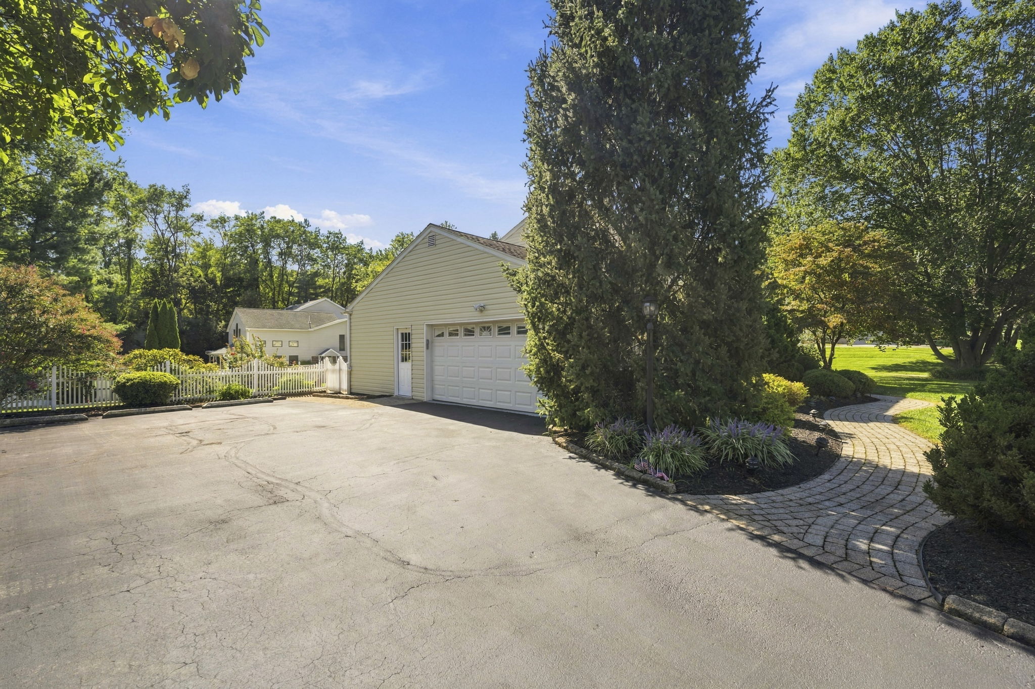 Front Exteriors (11)