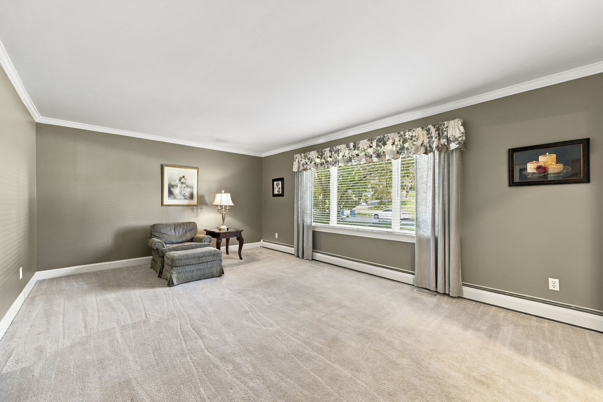 Interiors (2)