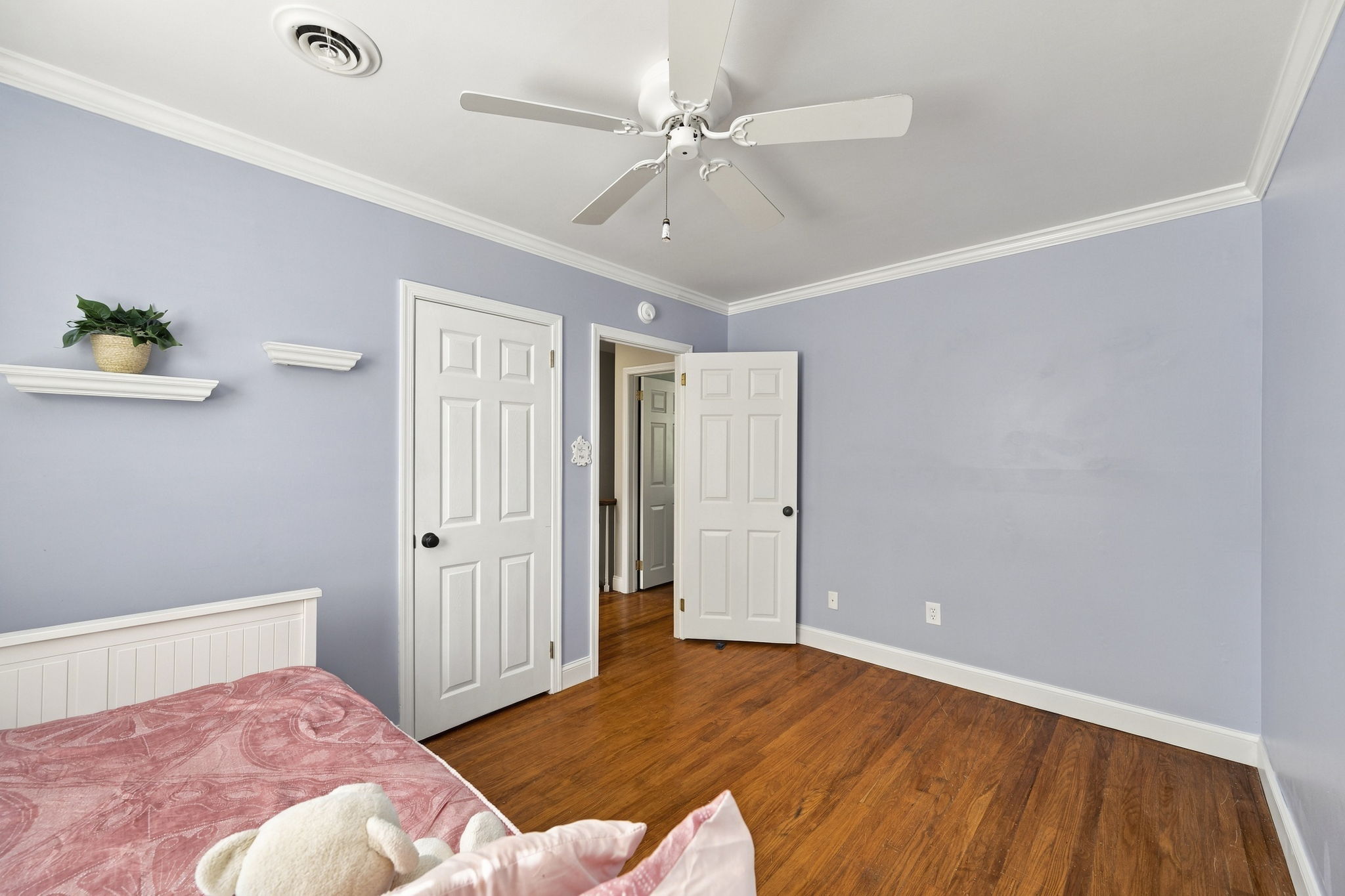Interiors (52)