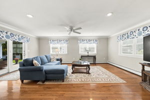 Interiors (16)