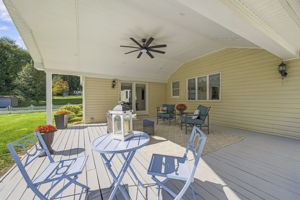 Rear Exteriors (8)