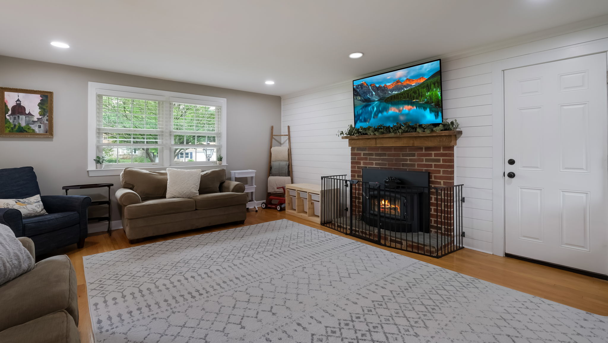 1203 Roberts Ave, FeastervilleTrevose, PA 19053 Bright House Photo