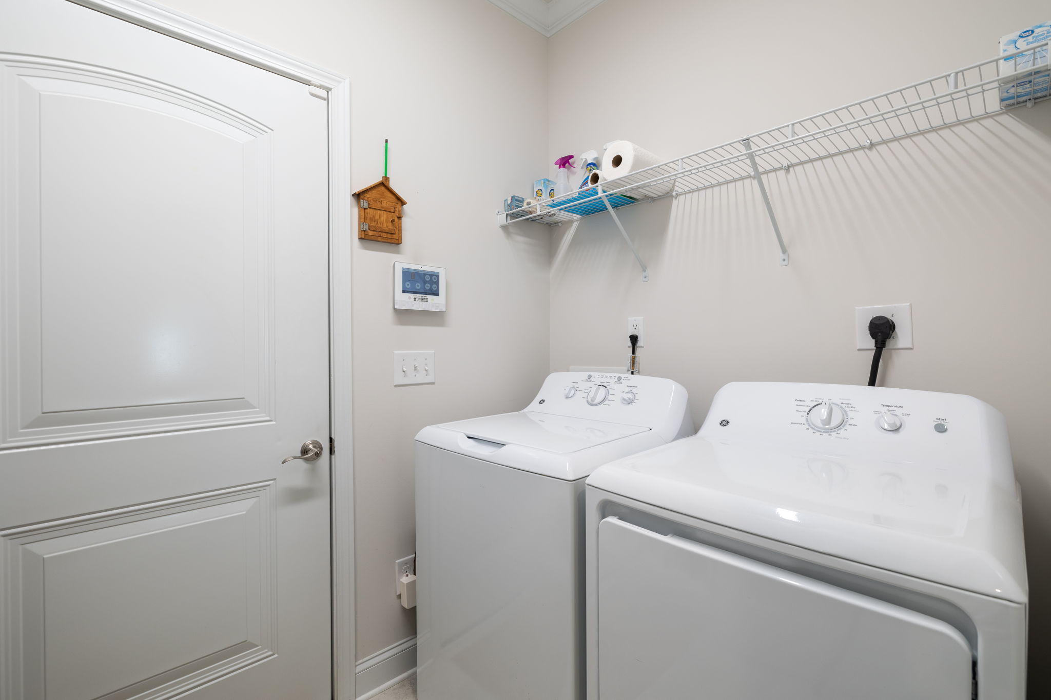 1203 Suzanne Ln-25