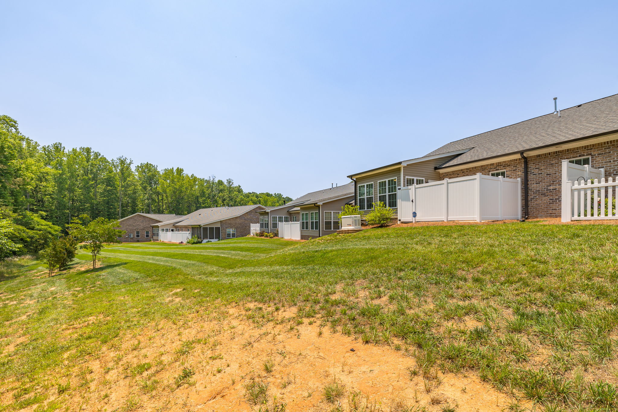 1203 Suzanne Ln-28