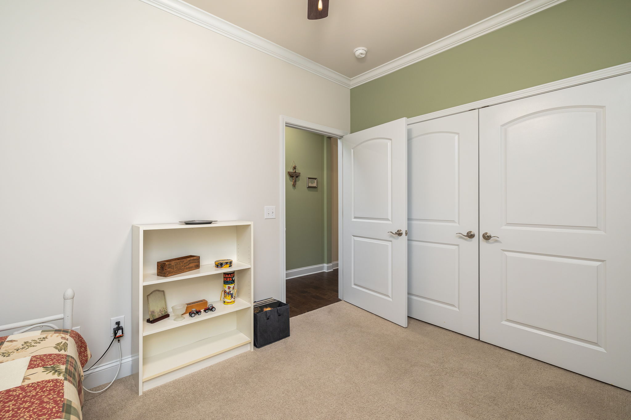 1203 Suzanne Ln-24