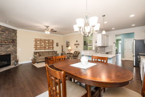 1203 Suzanne Ln-10