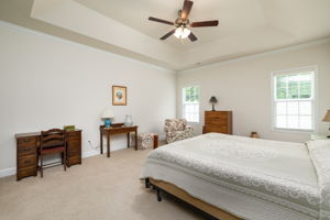 1203 Suzanne Ln-15