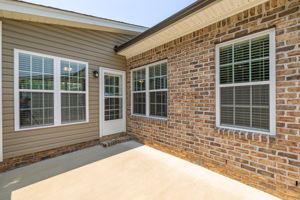 1203 Suzanne Ln-27