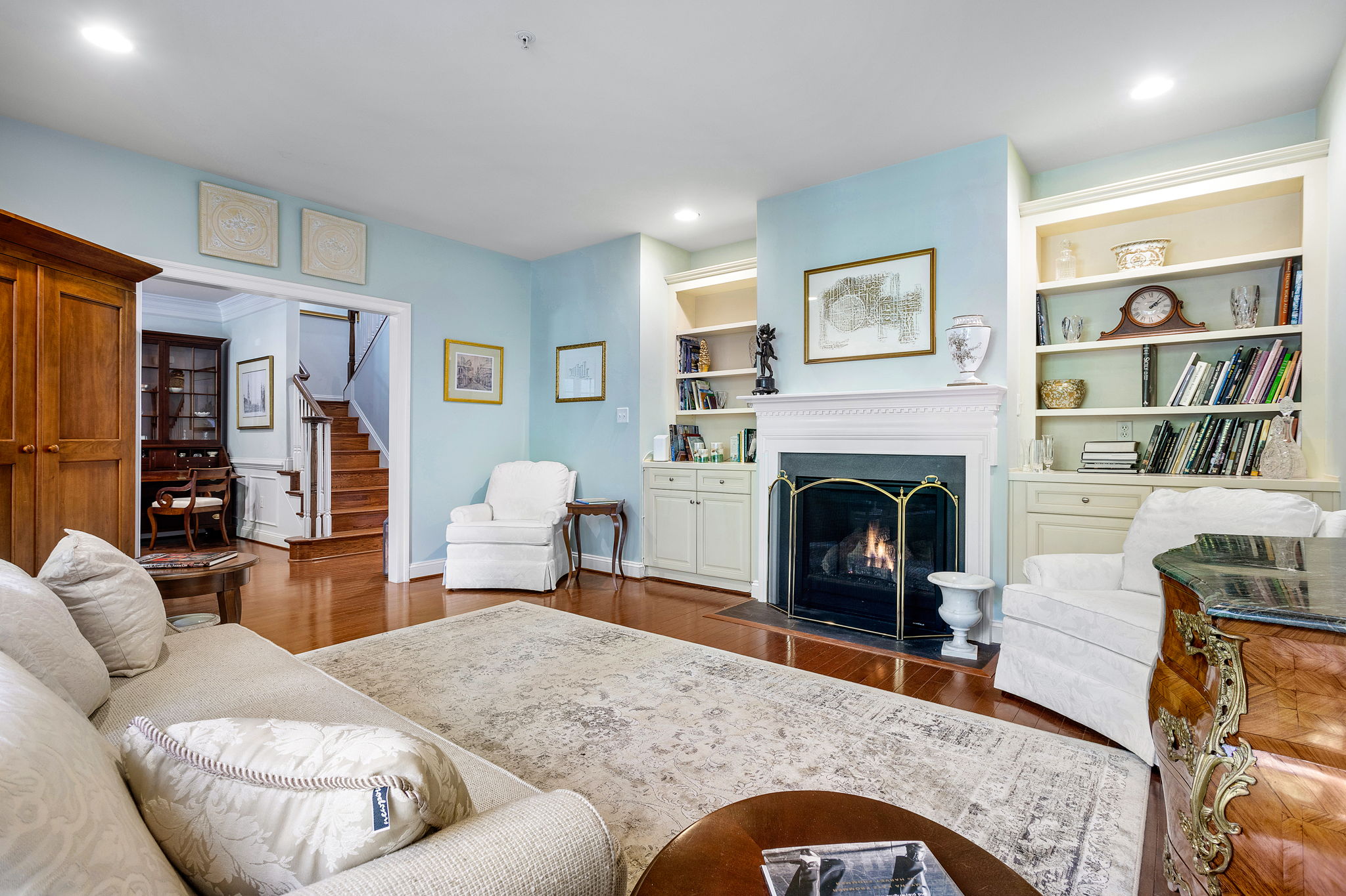 09-Living Room