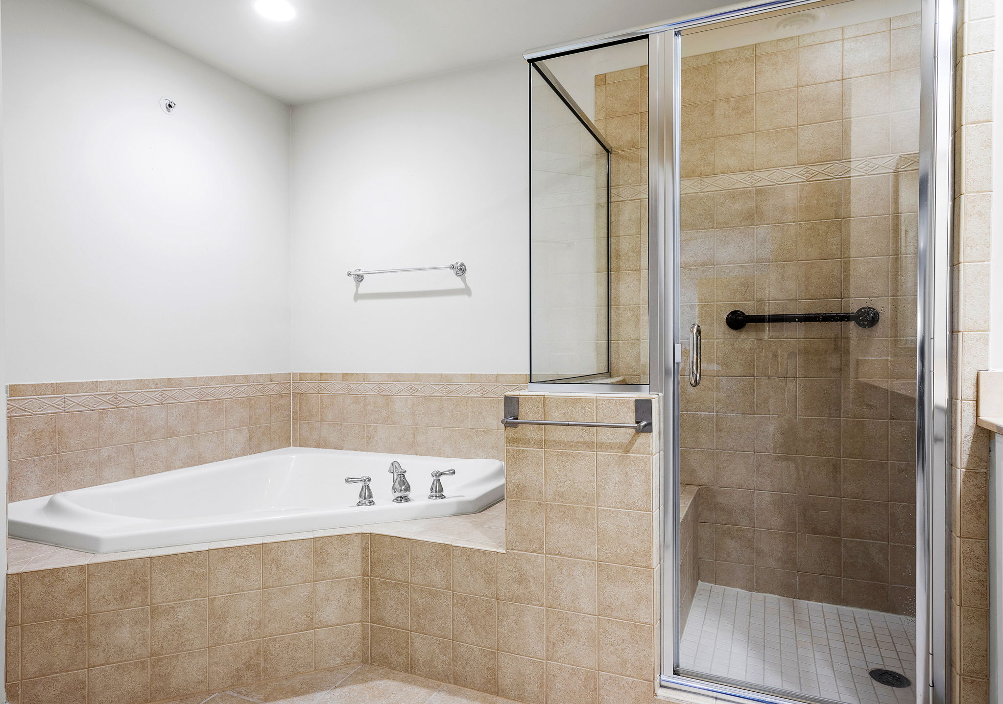 30-Primary Bath