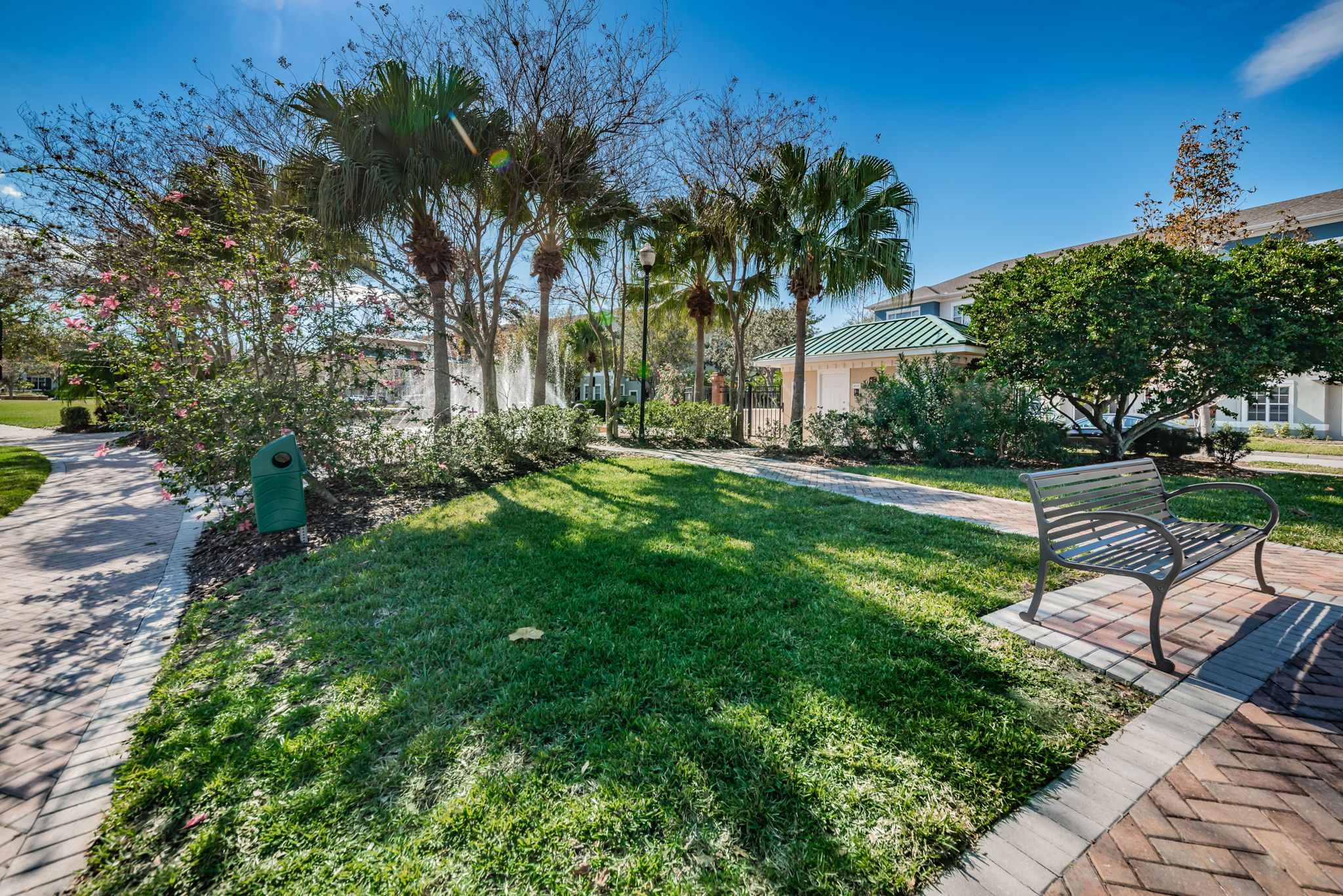 16-West Park Village