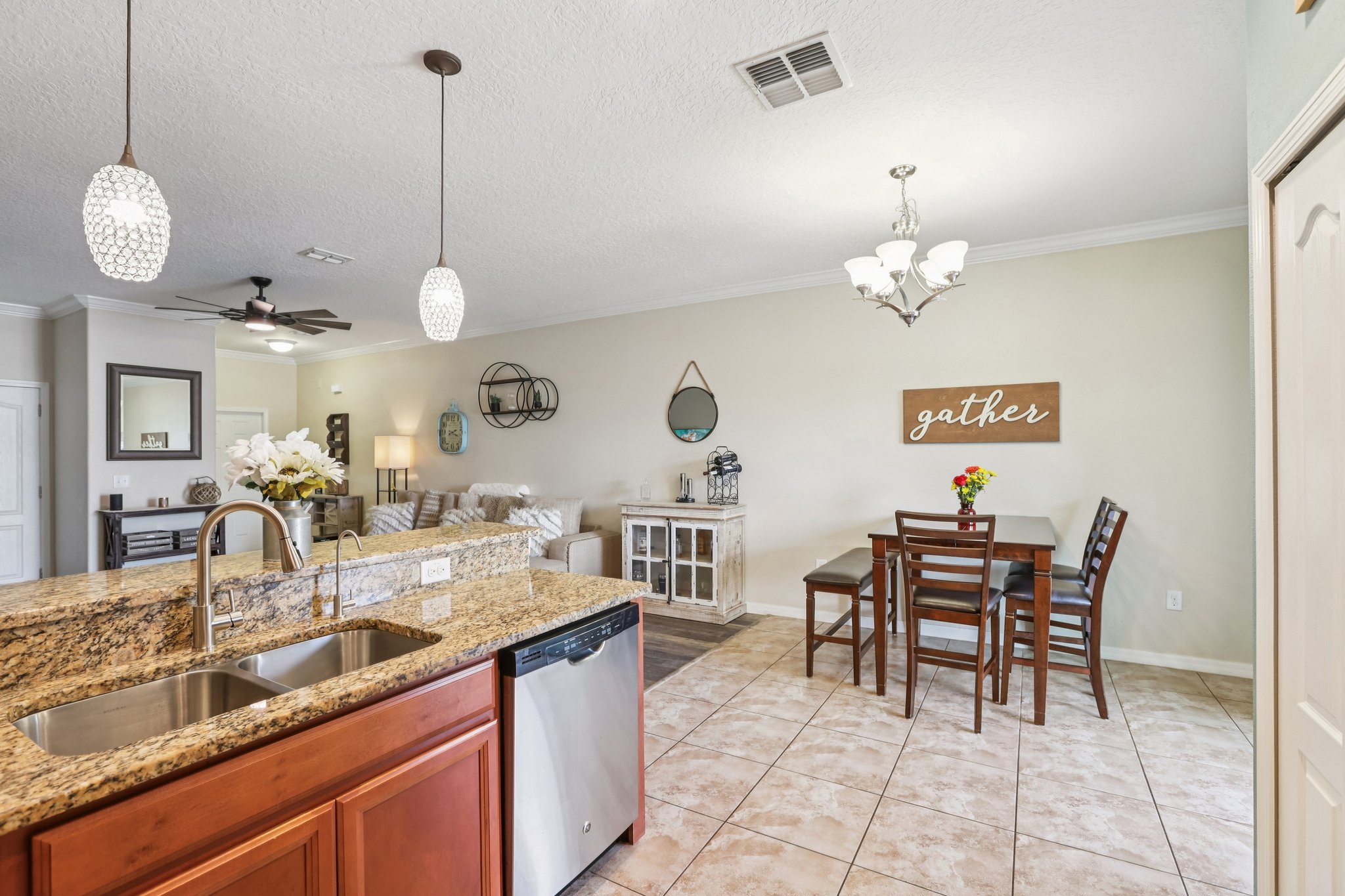 Greengate Dr-S2603-024.jpg