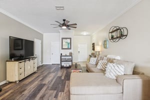 Greengate Dr-S2603-015.jpg