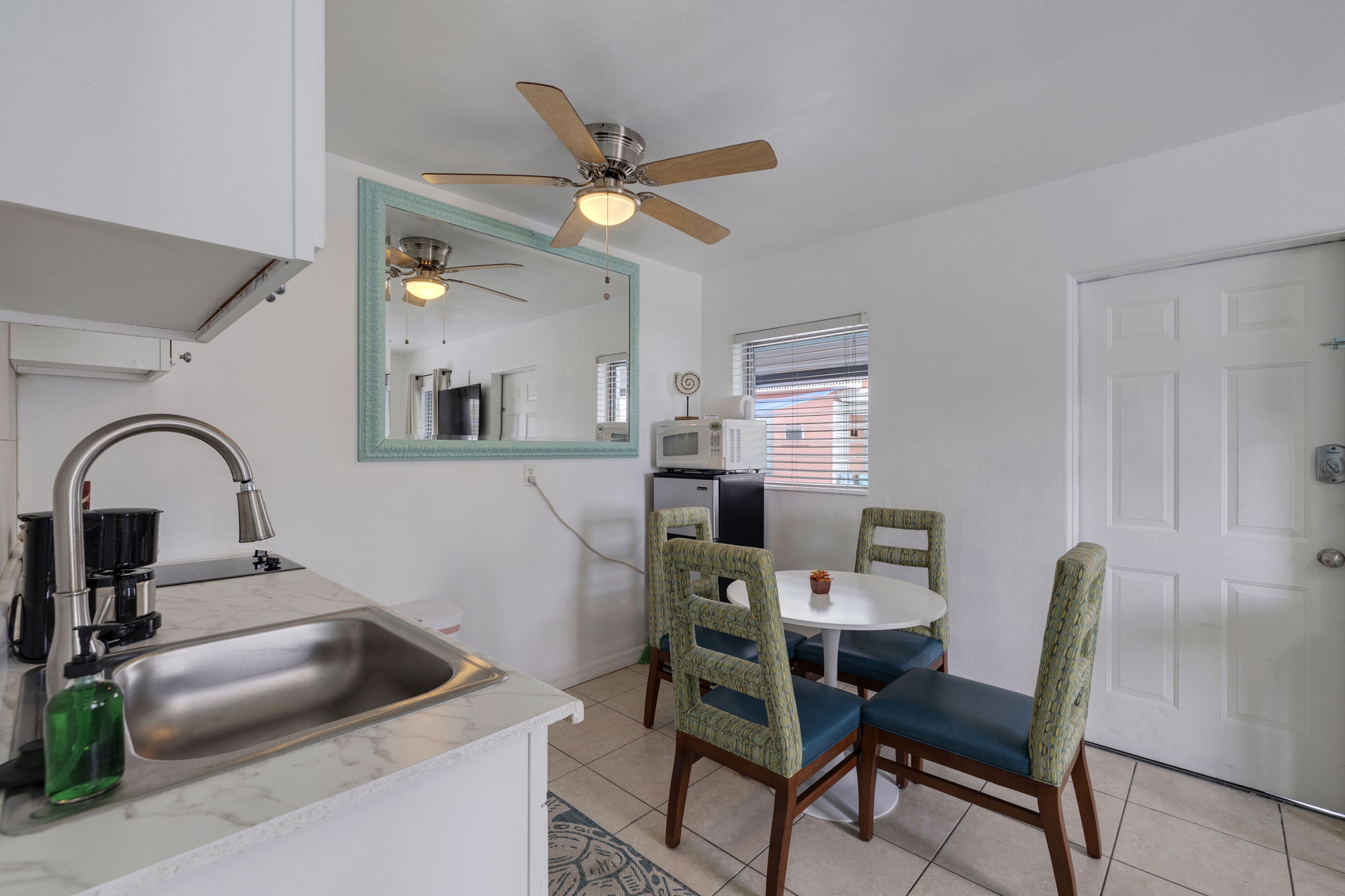 AB3_12035 Gulf Blvd Unit 1-5