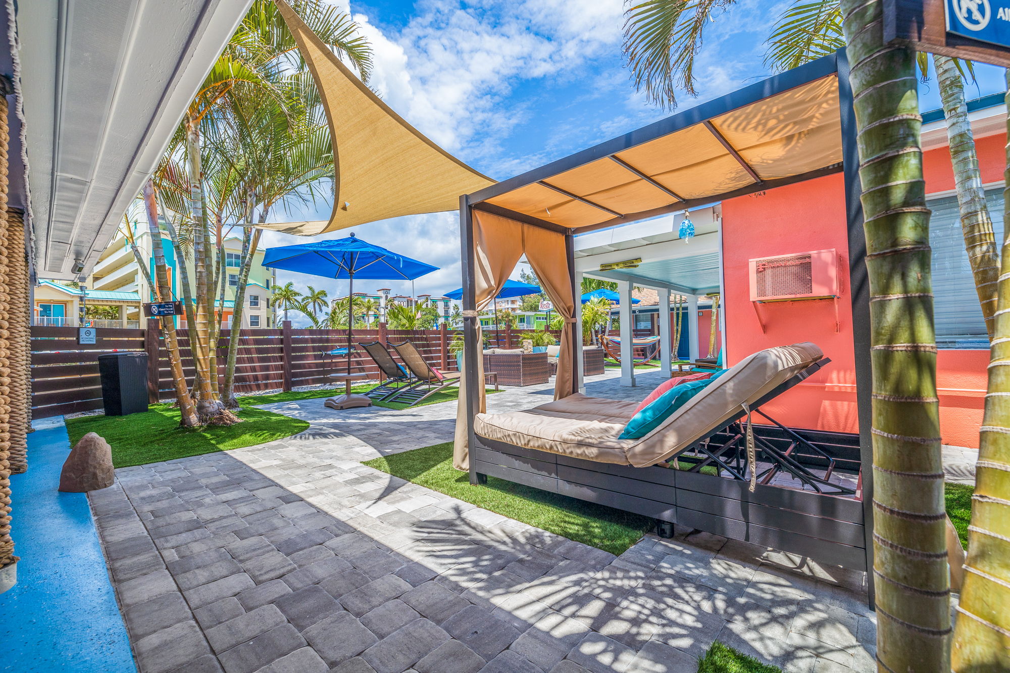 AB3_12035 Gulf Blvd-16