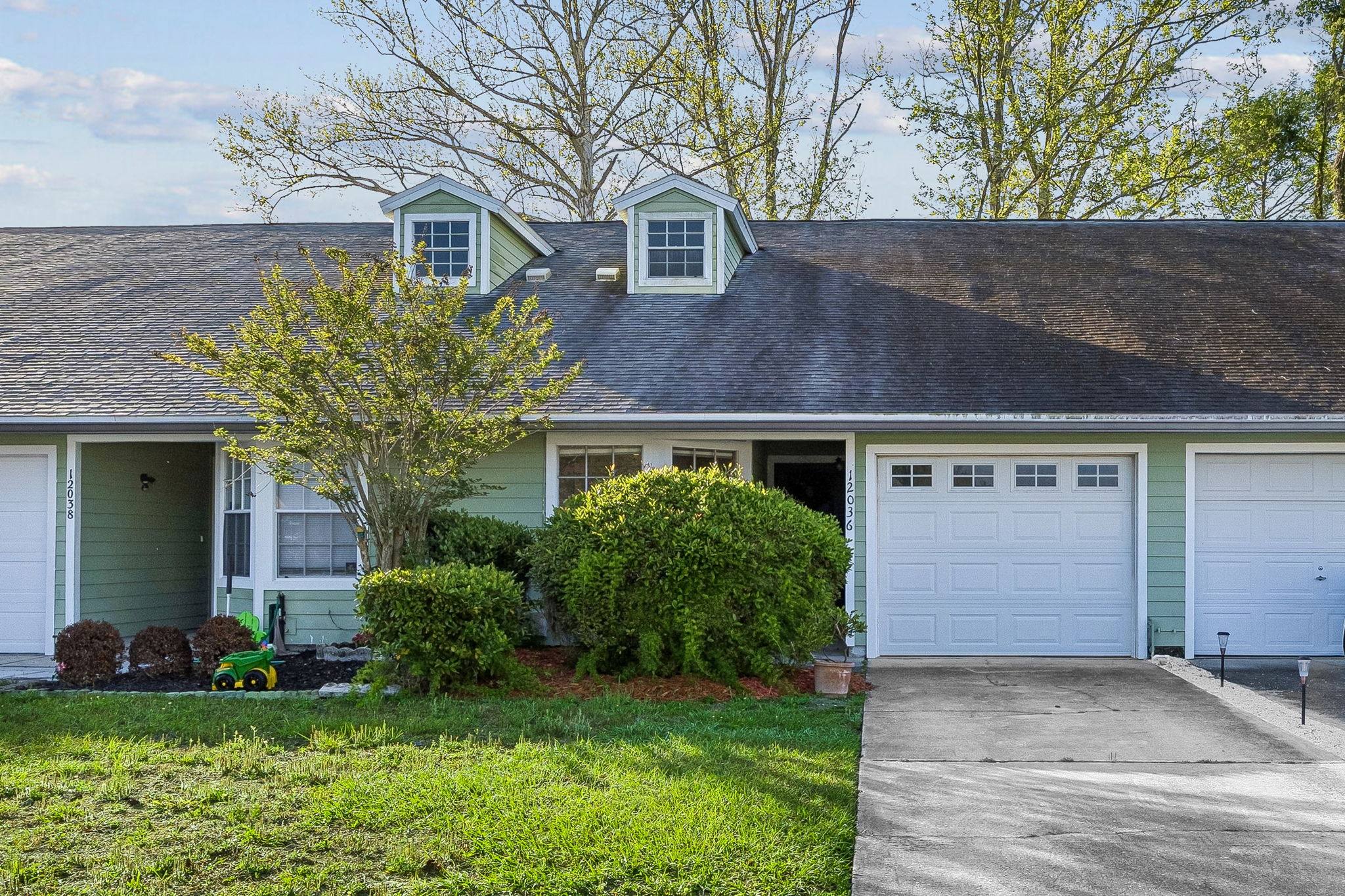 Welcome to 12036 Arbor Lake Dr