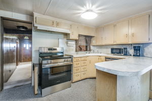 12039 E Frederic 05