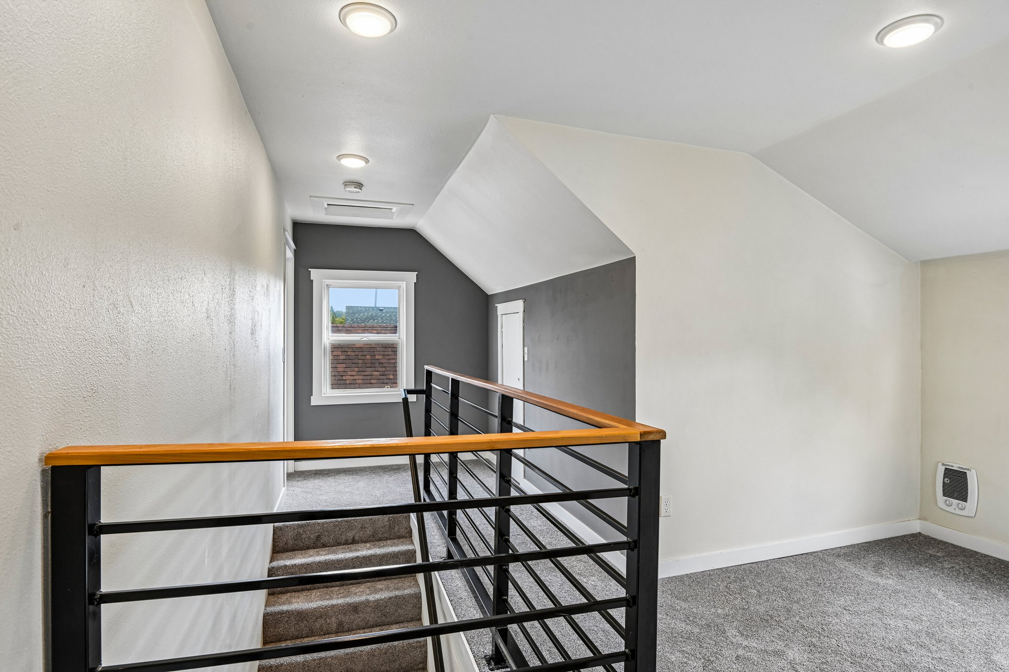 4th Ave SE-S0610-027.jpg