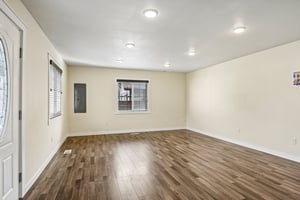 4th Ave SE-S0610-006.jpg