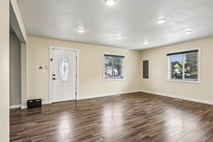 4th Ave SE-S0610-007.jpg