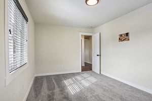 4th Ave SE-S0610-021.jpg