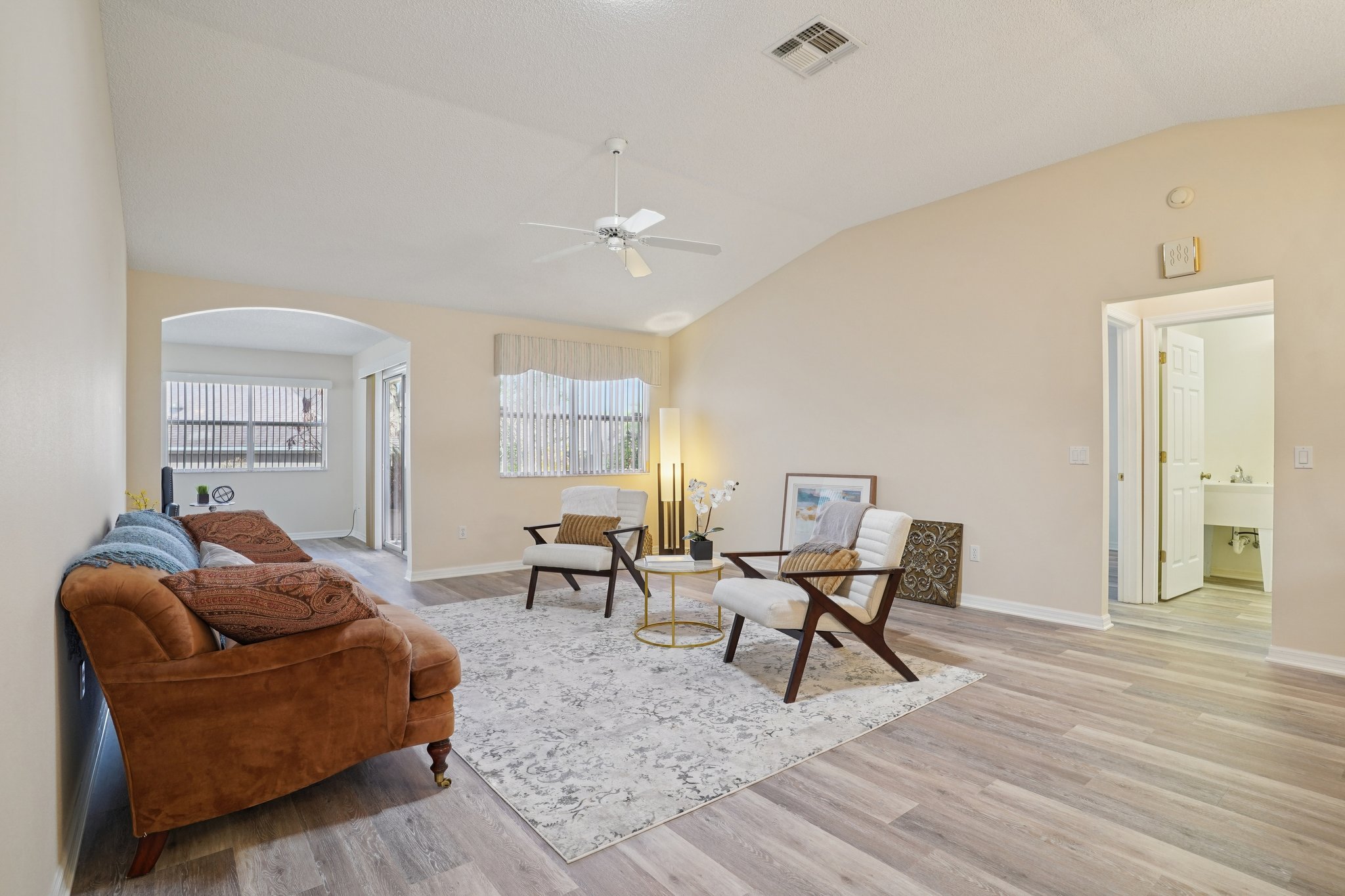 Barcelona Dr-L0703-011.jpg