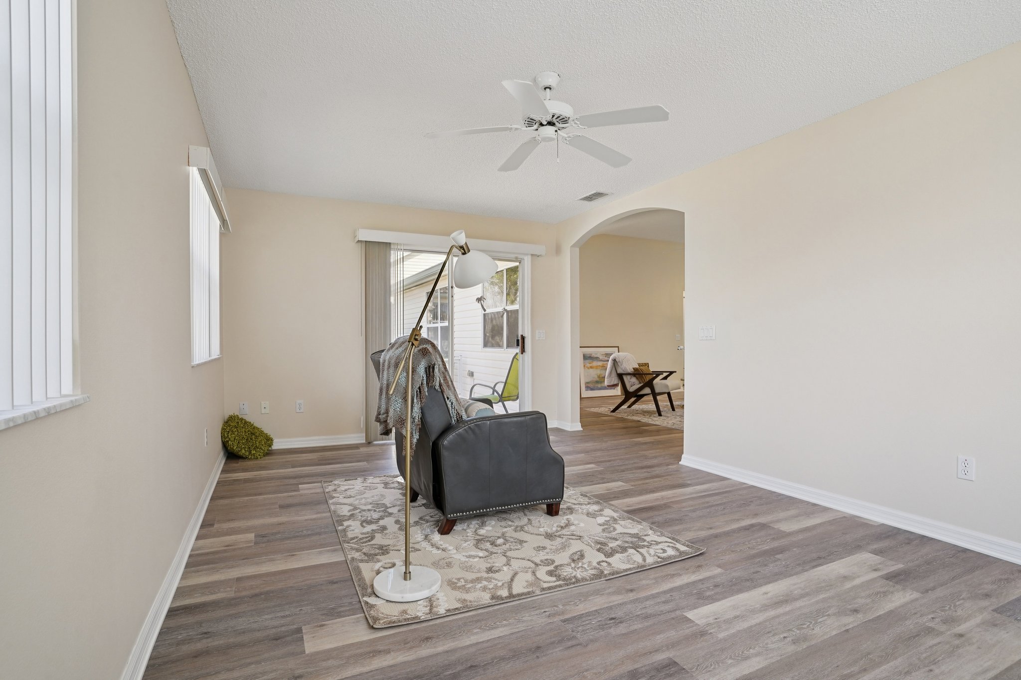 Barcelona Dr-L0703-013.jpg