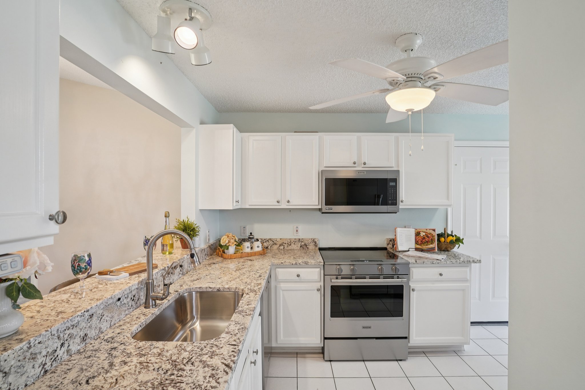 Barcelona Dr-L0703-021.jpg