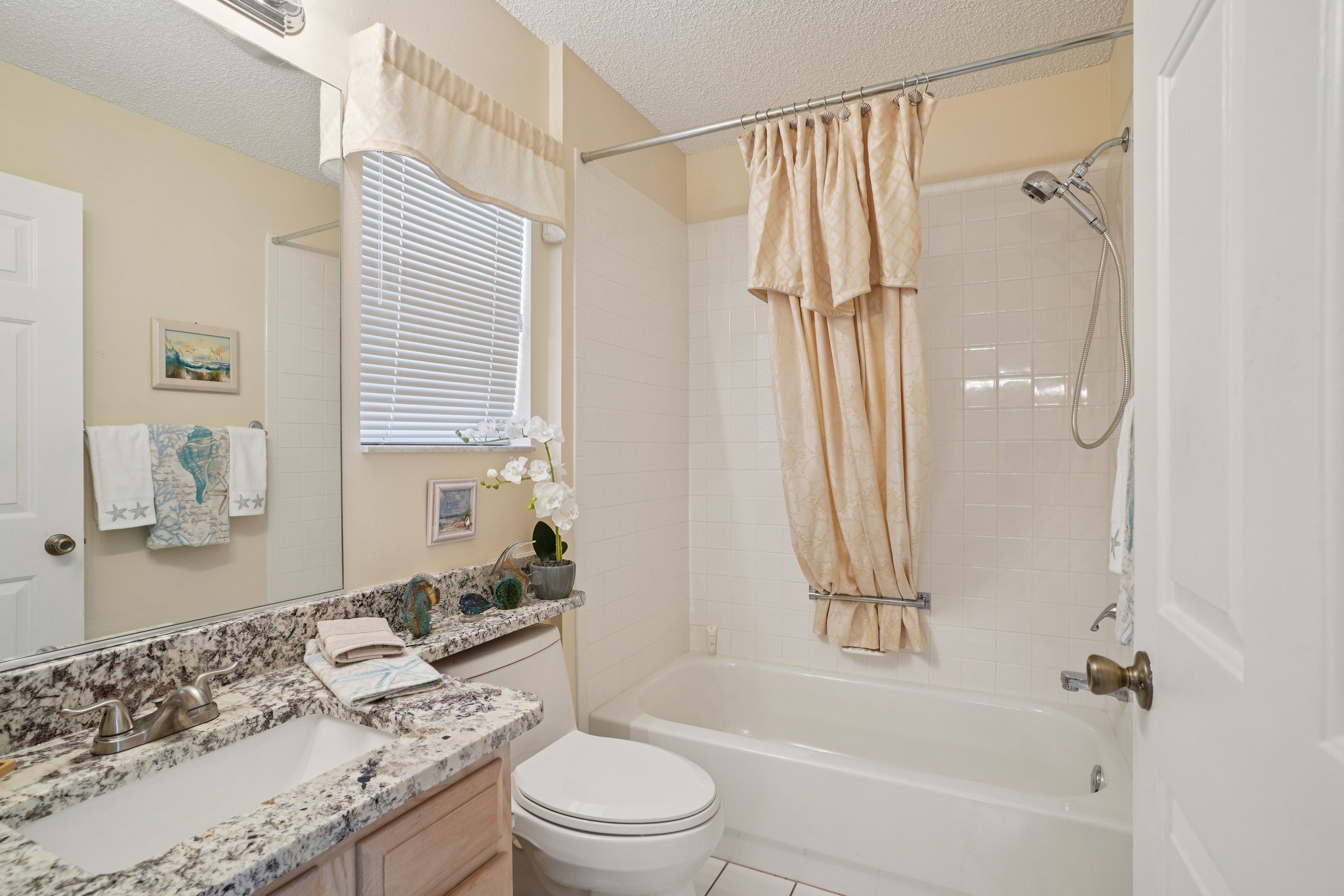 Barcelona Dr-L0703-037.jpg