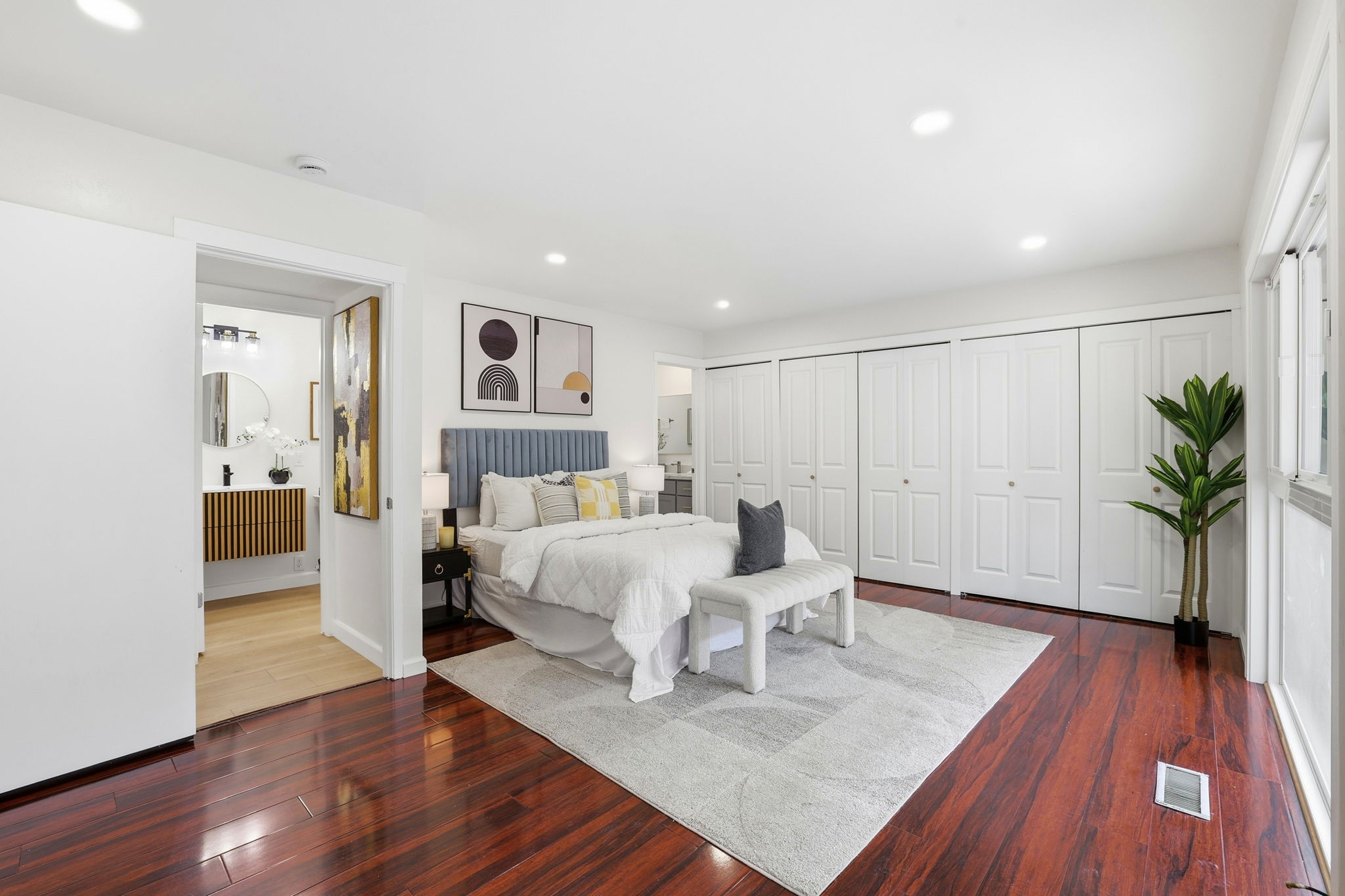 024_F8_1204 Blackberry Terrace