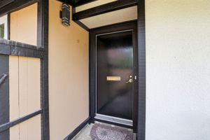 005_F8_1204 Blackberry Terrace