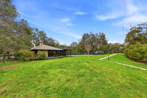 044_F8_1204 Blackberry Terrace