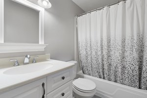  Photo 47