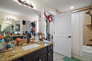  Photo 15