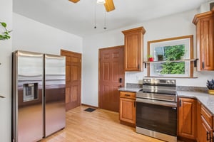N Meridian St-S2807-019.jpg