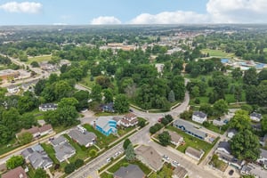 N Meridian St-S2807-056.jpg