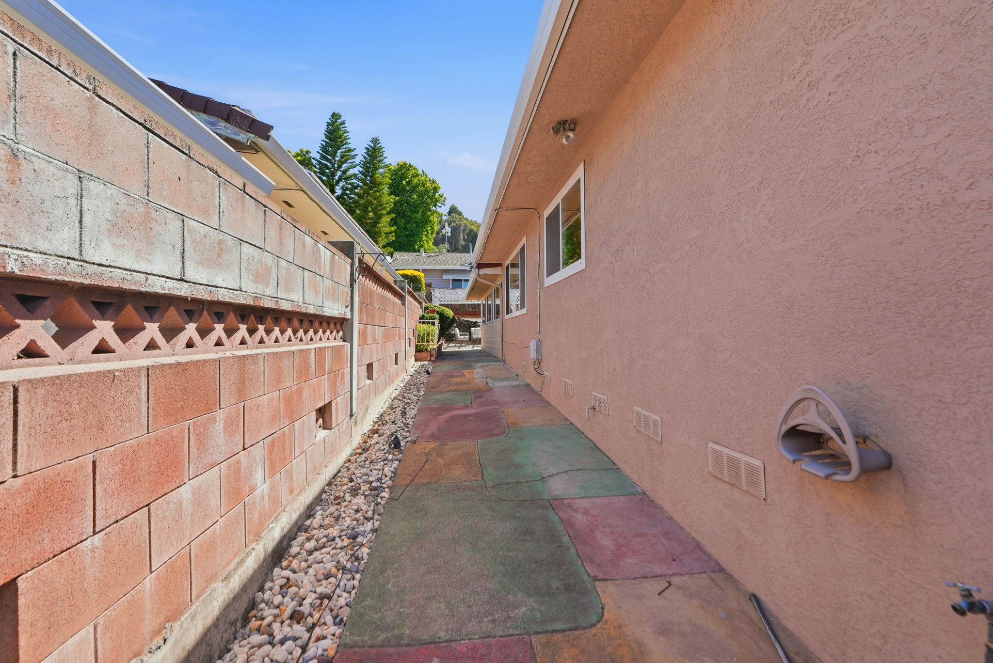057_F8_1204 Vistagrand Dr