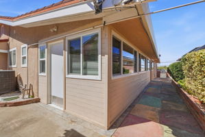 056_F8_1204 Vistagrand Dr