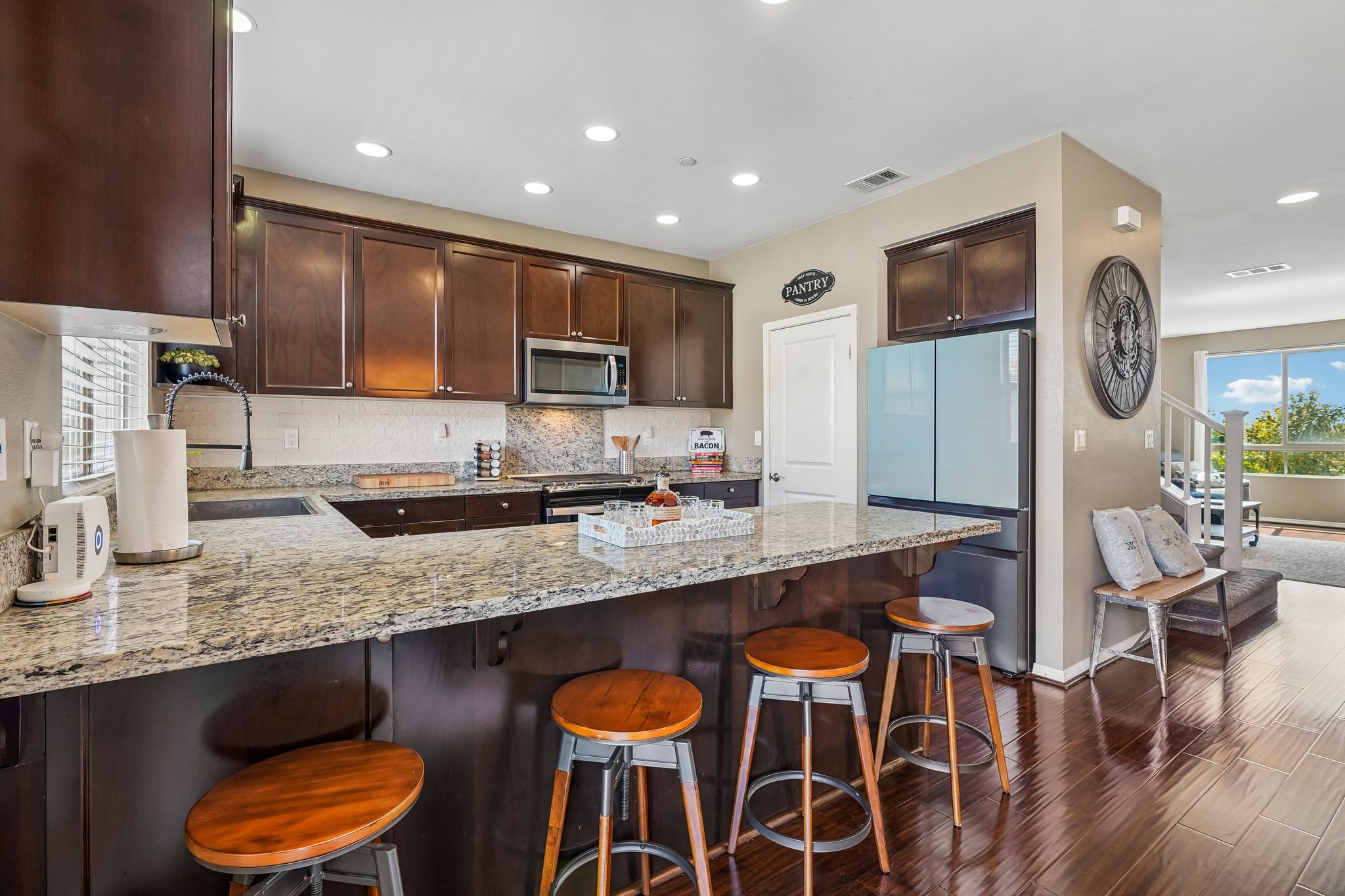 Stanley Park Ct-S2104-016.jpg