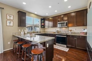 Stanley Park Ct-S2104-015.jpg